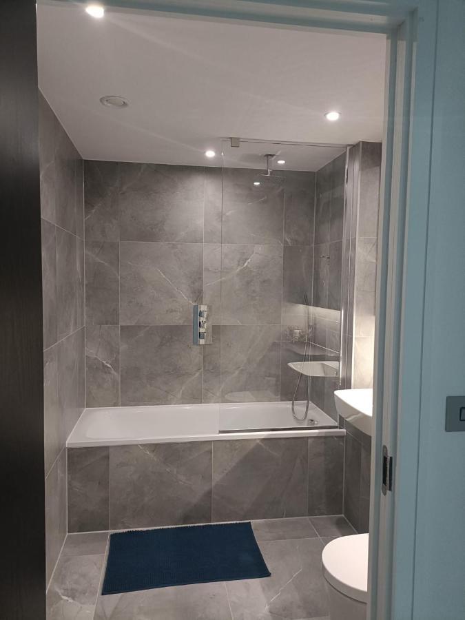 Apartament One West Point , Icon Tower Londyn Zewnętrze zdjęcie