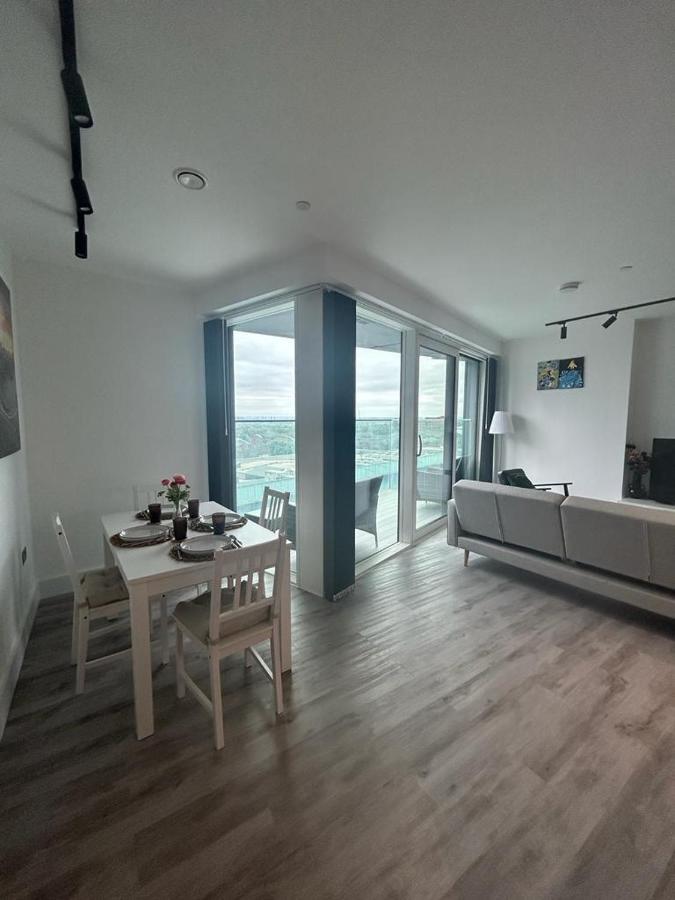 Apartament One West Point , Icon Tower Londyn Zewnętrze zdjęcie